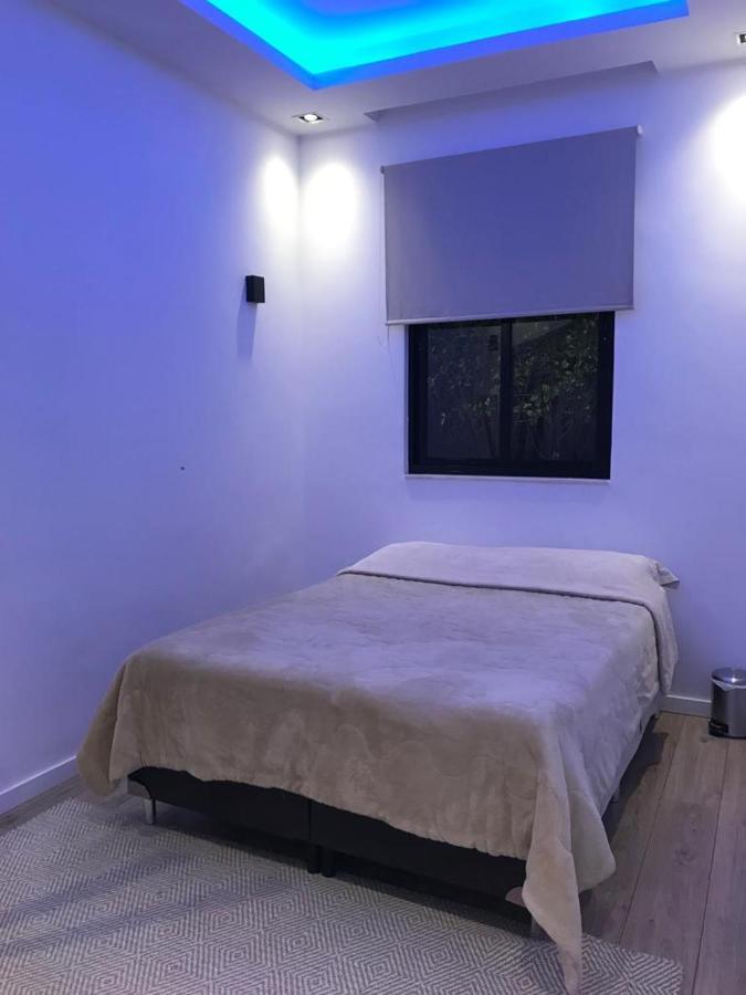 Escola Meditacao Ipanema - Quarto No Coracao Do Bairro Ріо-де-Жанейро Екстер'єр фото