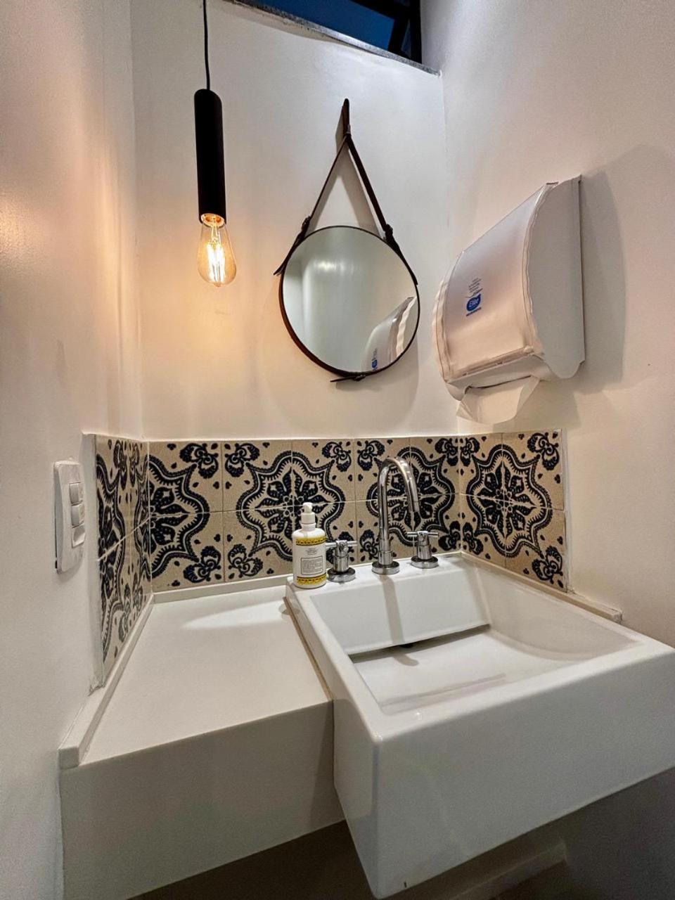 Escola Meditacao Ipanema - Quarto No Coracao Do Bairro Ріо-де-Жанейро Екстер'єр фото