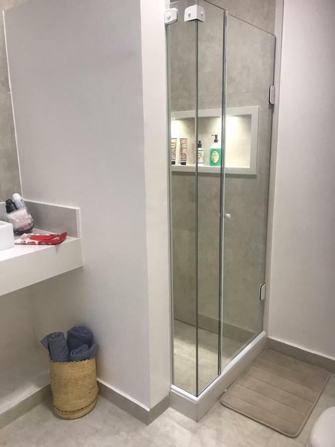 Escola Meditacao Ipanema - Quarto No Coracao Do Bairro Ріо-де-Жанейро Екстер'єр фото